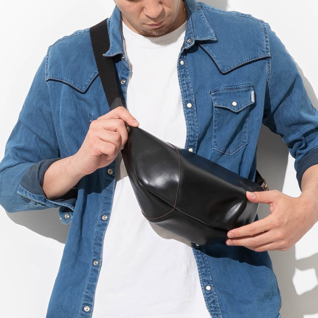 ボディバッグ クロムエクセル VGC00038AB