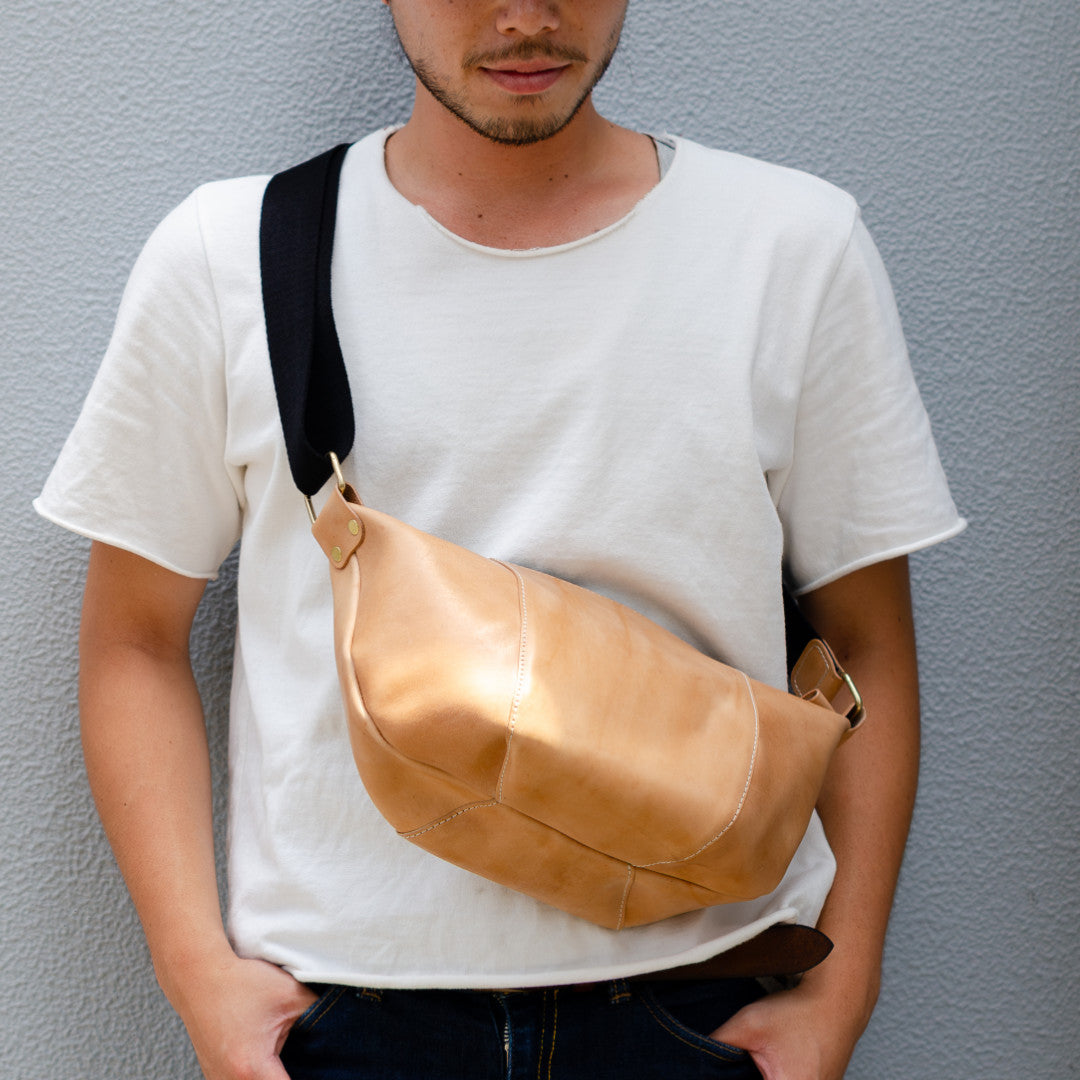 ボディバッグ U.Kサドルレザー EGC00038AB – ARTBROWN 革小物ベルトの店