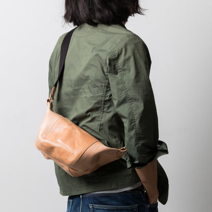 ボディバッグ U.Kサドルレザー EGC00038AB