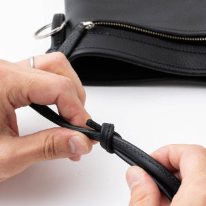 サコッシュバッグ 本革 日本製 アリゾナ KNC00065AB – ARTBROWN 革小物