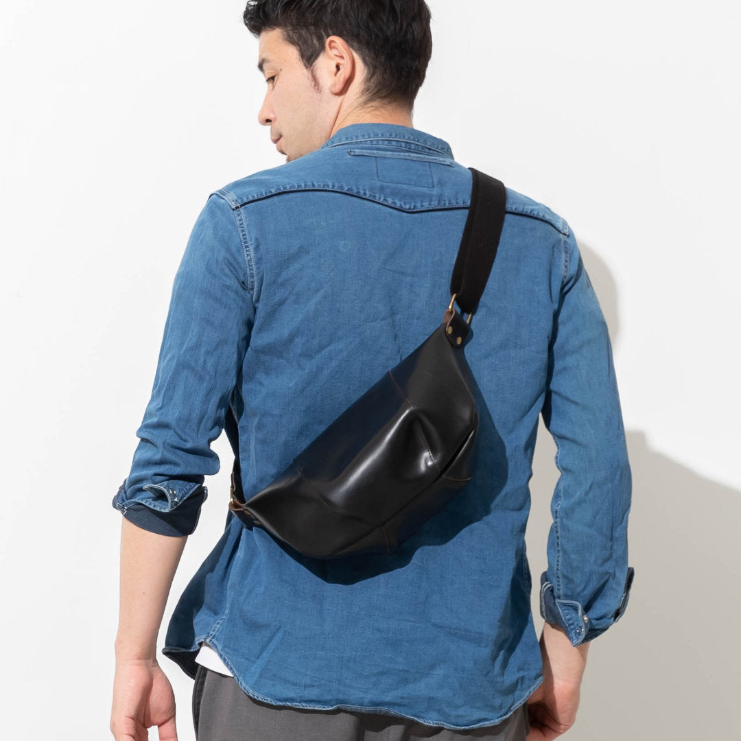 ボディバッグ  クロムエクセル VGC00038AB