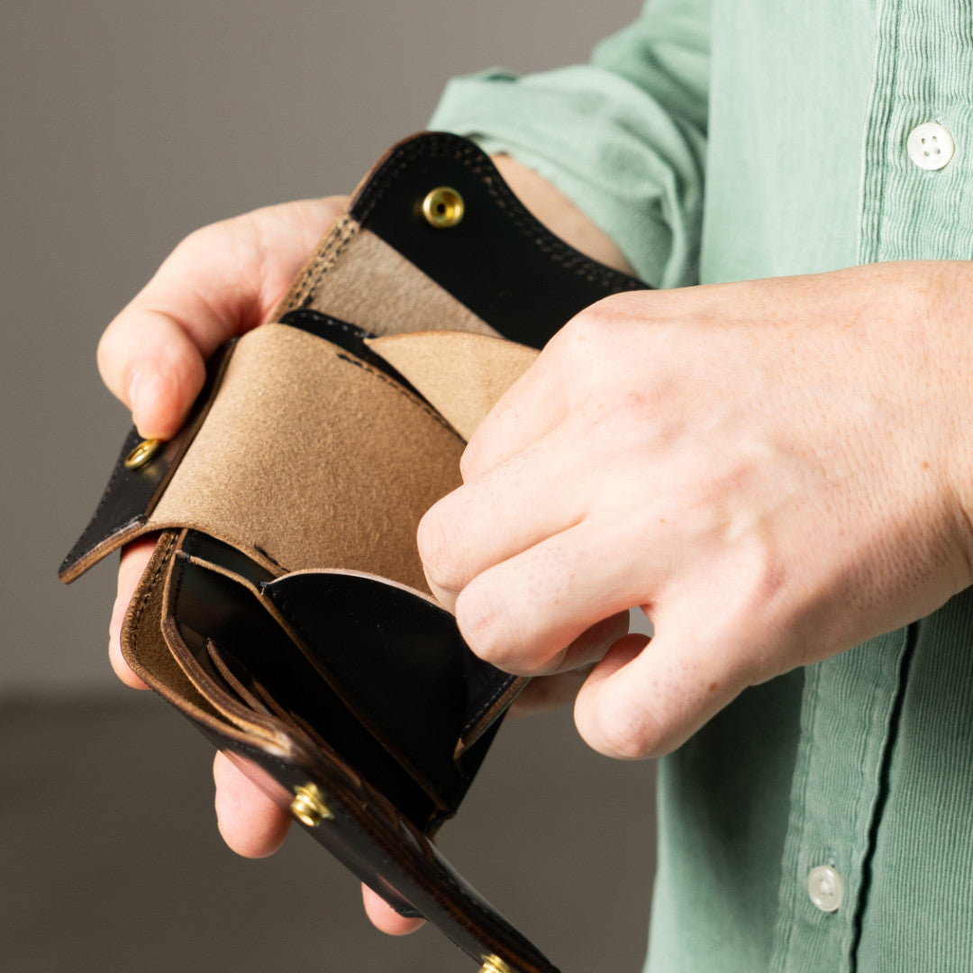 二つ折り財布 本革 クロムエクセル 蓋つき VGW00141AB